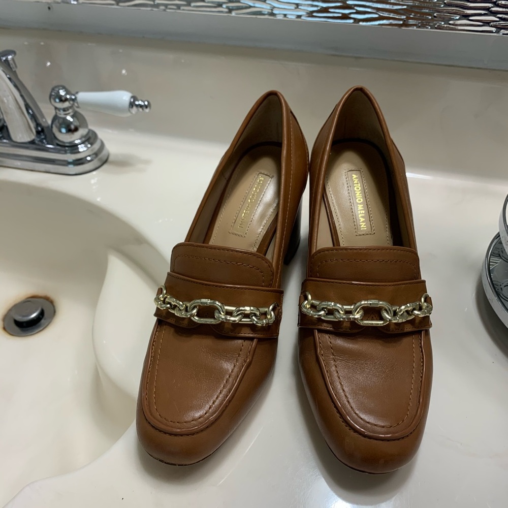Antonio Melani women heels size 7.5